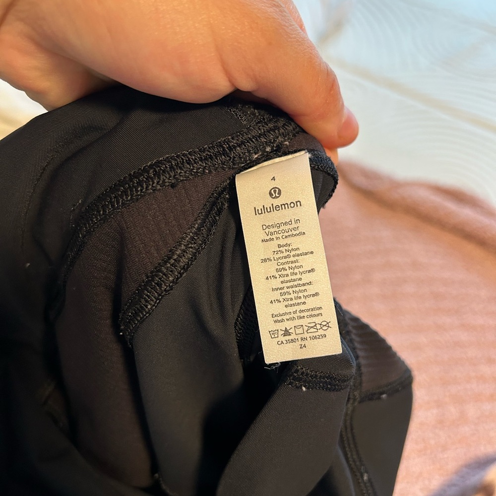 Lululemon bundle - Picture 5 of 7